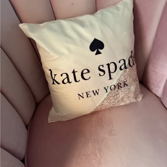 Kate Spade Blush Pink Soft Accent Pillow 40cm x 40cm NEW Pillow Included - Picture 5 of 14
